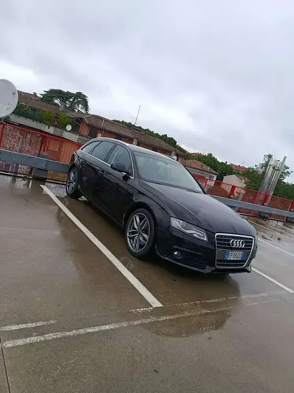 Usata Audi A4 Advanced Plus 143 CV (105 kW) 2011 Nero Station wagon