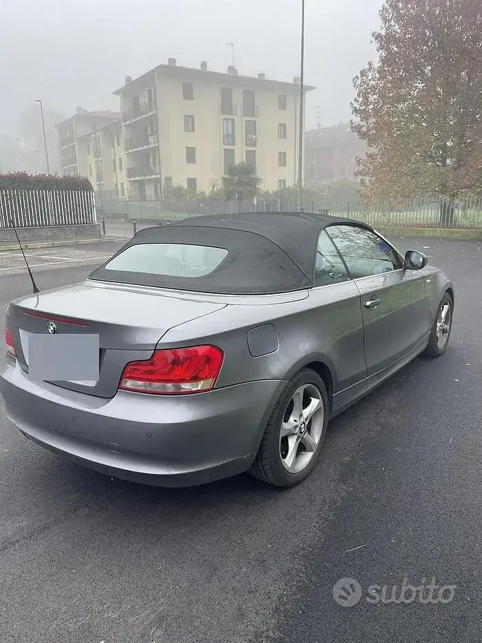 Usata BMW 118 Cabriolet 143 CV (105 kW) 2011 Grigio Cabrio