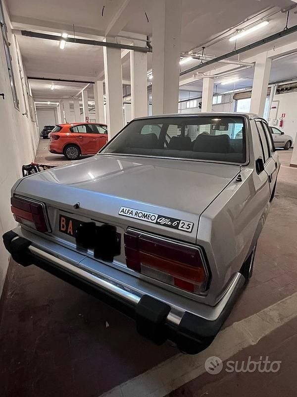 Usata Alfa Romeo Alfa 6 158 CV (116 kW) 1980 Grigio Berlina