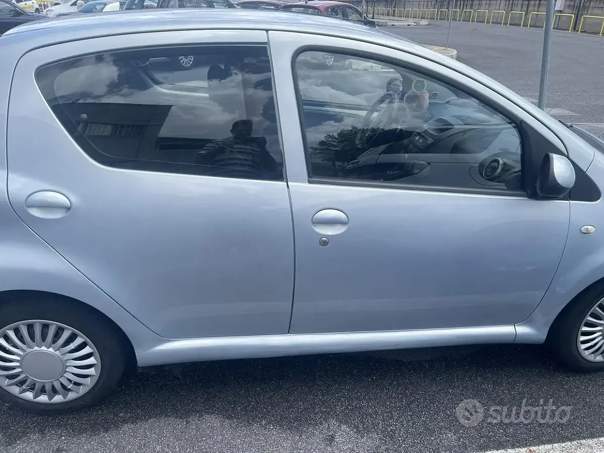 Usata Toyota Aygo 68 CV (50 kW) 2005 Utilitaria