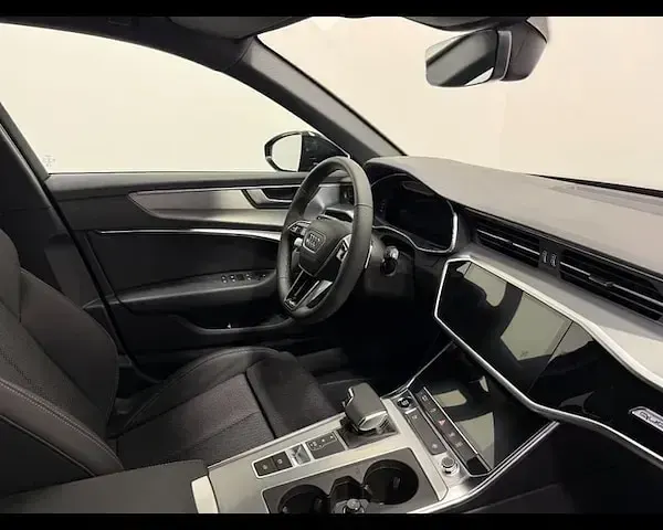 Nuova Audi A6 S-Line 204 CV (150 kW) 2025 Nero mito metallizzato Station wagon