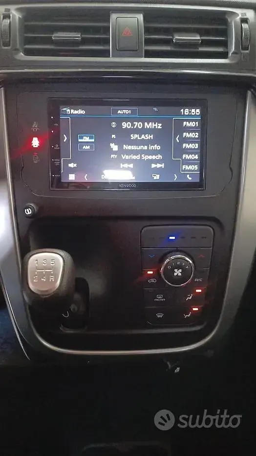 Usata Mahindra KUV100 87 CV (63 kW) 2023 Nero SUV