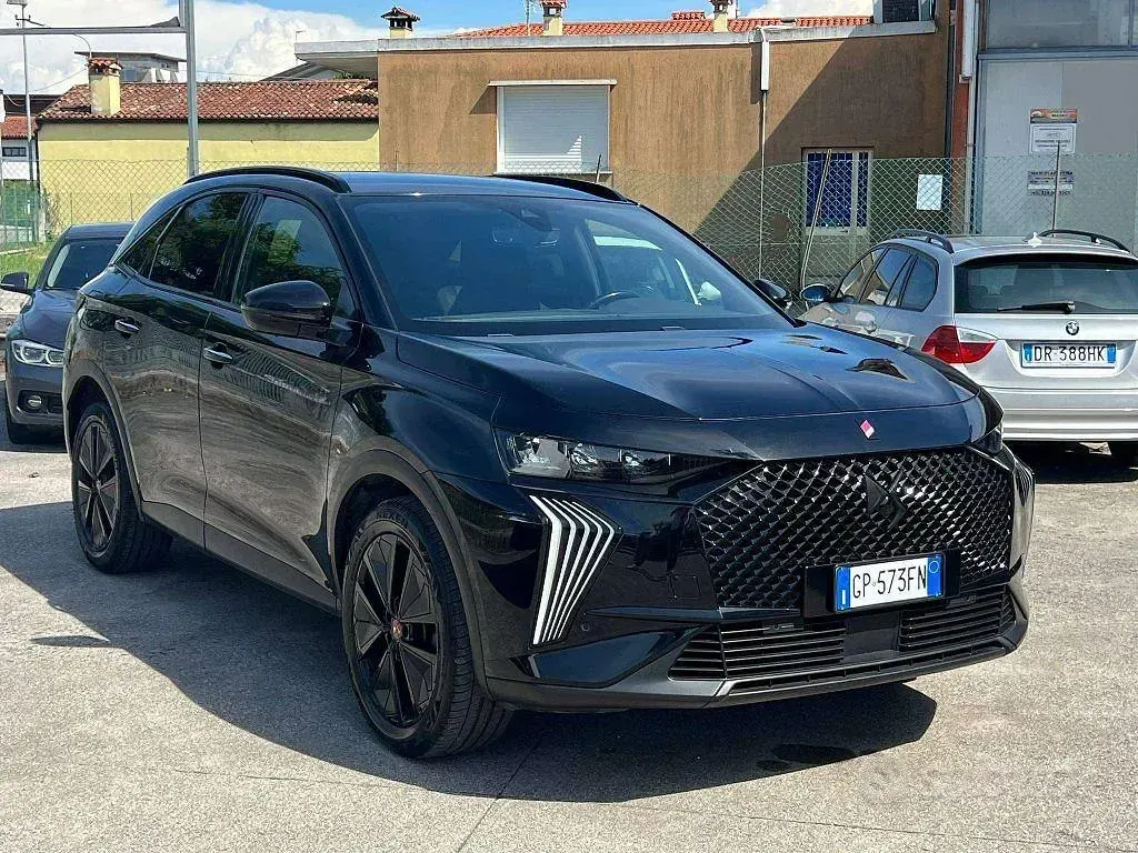 Usata DS Automobiles DS7 Crossback Performance 131 CV (96 kW) 2023 Nero SUV