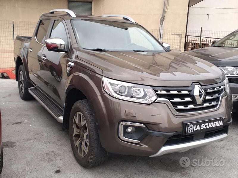 Usata Renault Alaskan Intens 190 CV (139 kW) 2018 Bronzo Pick-up