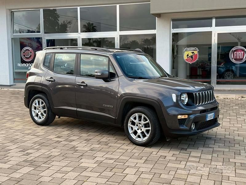 Usata Jeep Renegade Longitude 120 CV (88 kW) 2019 Grigio SUV