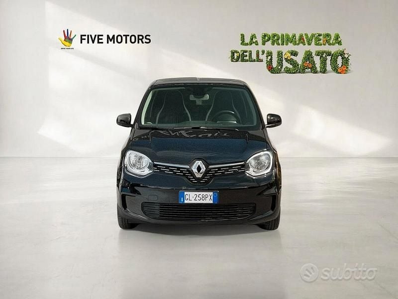 Usado Renault Twingo Techno 60 kW (82 HP) 2023 Preto Citadino