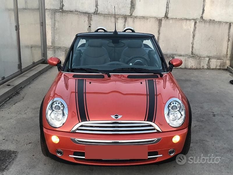 Usata Mini Cooper Cabriolet 116 CV (85 kW) 2005 Rosso Cabrio