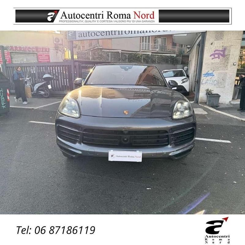 Usata Porsche Cayenne Coupe 340 CV (250 kW) 2020 Grigio Coupé