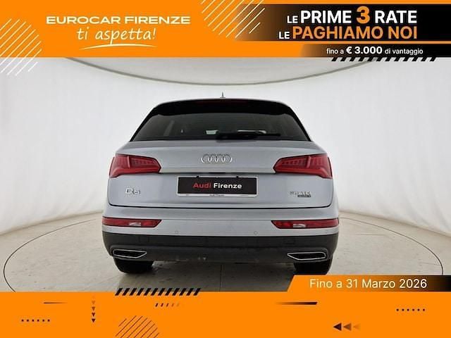Usata Audi Q5 Business 163 CV (119 kW) 2019 Argento fioretto metallizzato SUV