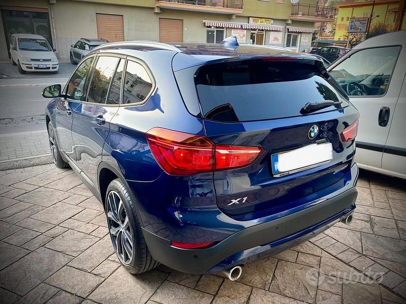 Usata BMW X1 190 CV (139 kW) 2020 Blu SUV