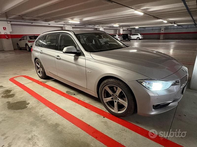 Usata BMW 320 Efficient Dynamics 184 CV (135 kW) 2012 Grigio Station wagon