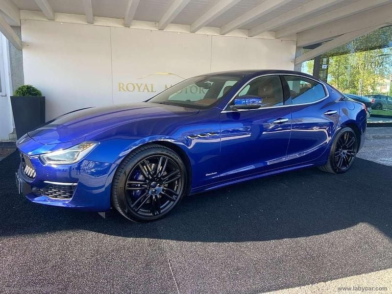 Usata Maserati Ghibli GranLusso 349 CV (256 kW) 2018 Blu/azzurro Coupé