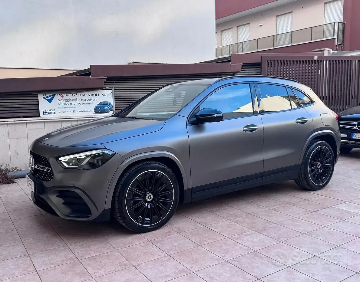 Usata Mercedes GLA200 AMG Line Premium 150 CV (110 kW) 2024 Grigio SUV