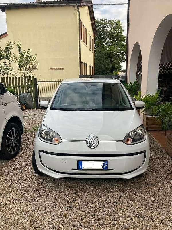 Usata 2014 VW e-up! Due volumi | 7400 € - Immagine 1/4