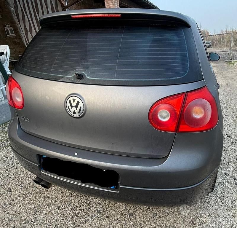 Begagnad VW Golf IV GTI 200 HK (147 kW) 2005 Grå Sedan