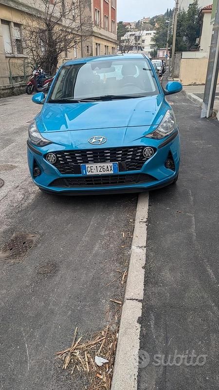 Usata Hyundai i10 2021 Blu Utilitaria