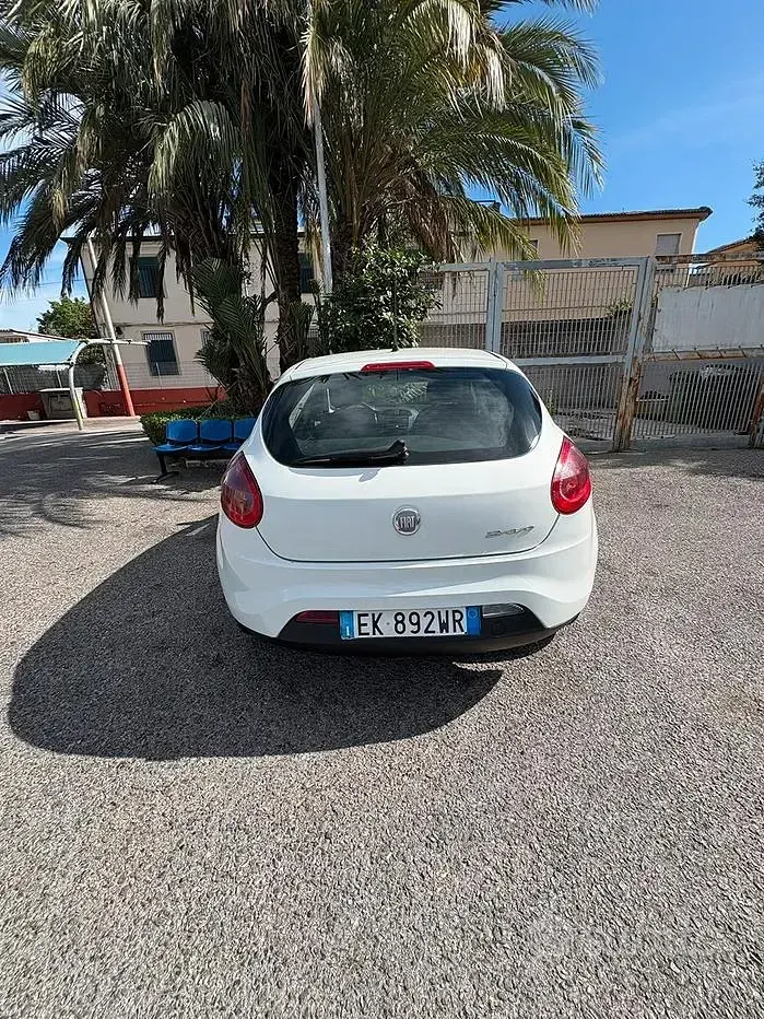 Usata Fiat Bravo 90 CV (66 kW) 2011 Bianco Utilitaria