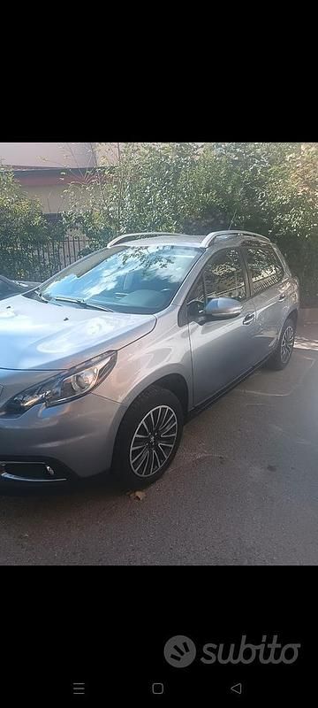 Usata Peugeot 2008 Active 82 CV (60 kW) 2018 Grigio SUV