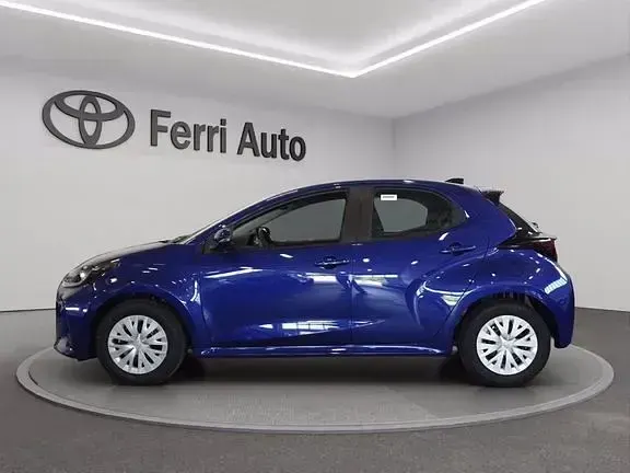 Nuova Toyota Yaris Hybrid 116 CV (85 kW) 2026 Blu Berlina