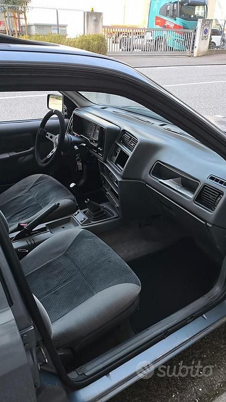 Usata Ford Sierra Ghia 125 CV (91 kW) 1988 Berlina