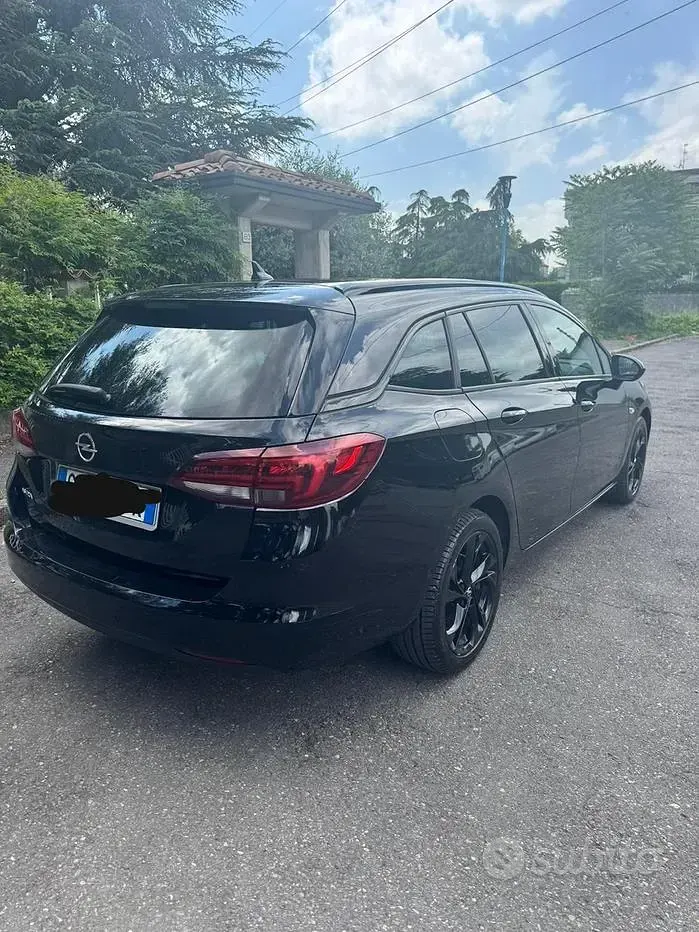 Usata Opel Astra Edition 122 CV (89 kW) 2022 Utilitaria