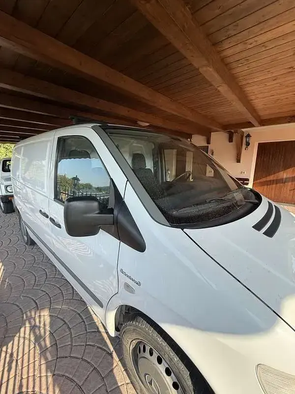 Usata Mercedes Vito 122 CV (89 kW) 2003 Furgone