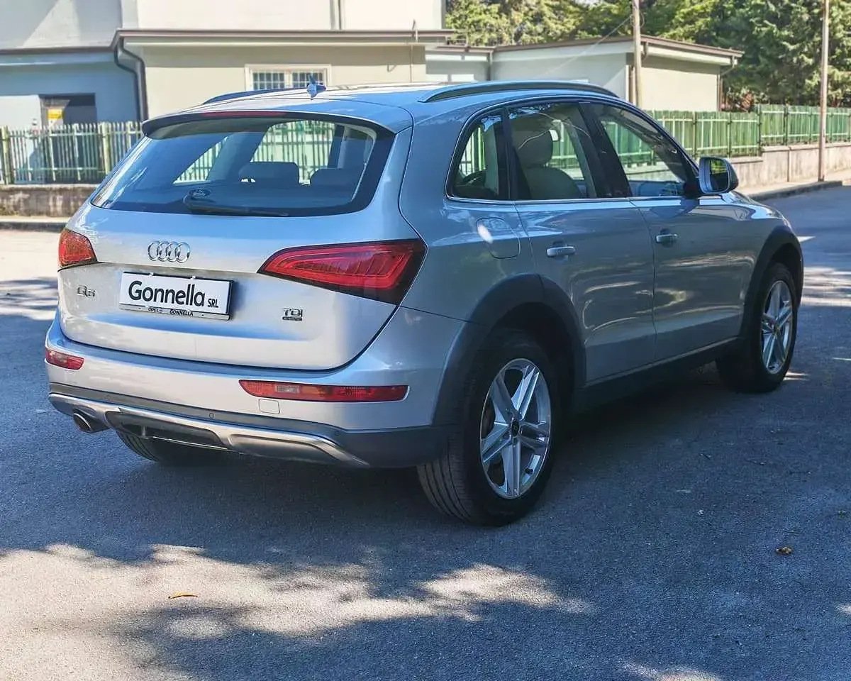 Usata Audi Q5 Advanced Plus 177 CV (130 kW) 2013 Grigio SUV