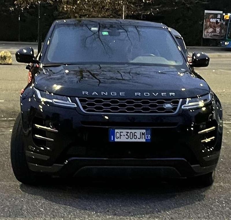 Usata Land Rover Range Rover evoque R-Dynamic 160 CV (117 kW) 2021 Nero SUV