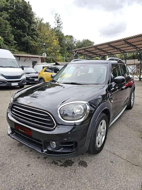 Usata Mini One Countryman Business 102 CV (75 kW) 2020 Nero SUV