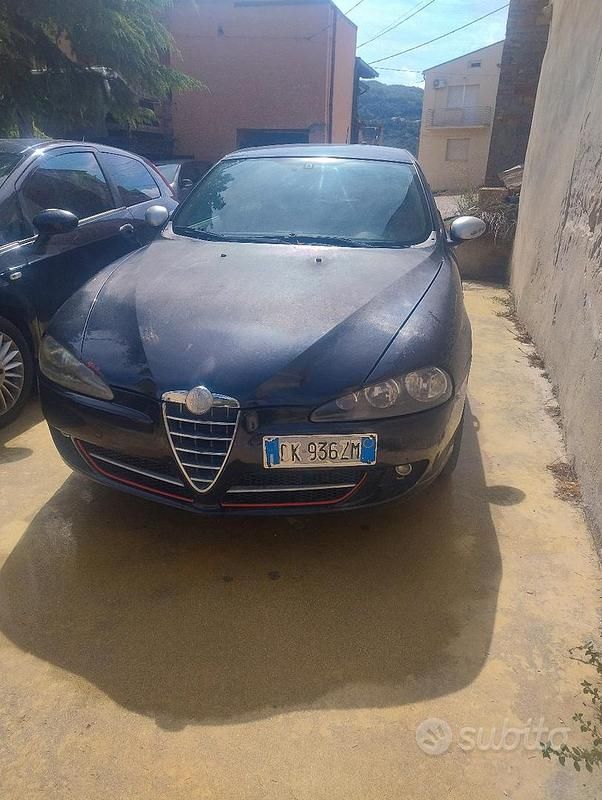 Usata Alfa Romeo 147 116 CV (85 kW) 2008 Nero Utilitaria