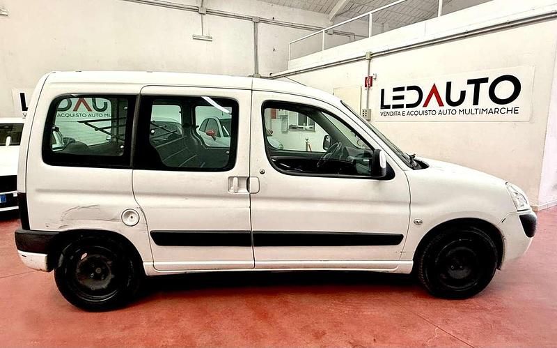 Usata Peugeot Partner 90 CV (66 kW) 2008 Bianco Monovolume