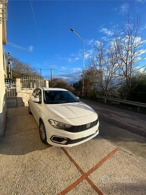 Usata Fiat Tipo 131 CV (96 kW) 2024 Bianco Berlina