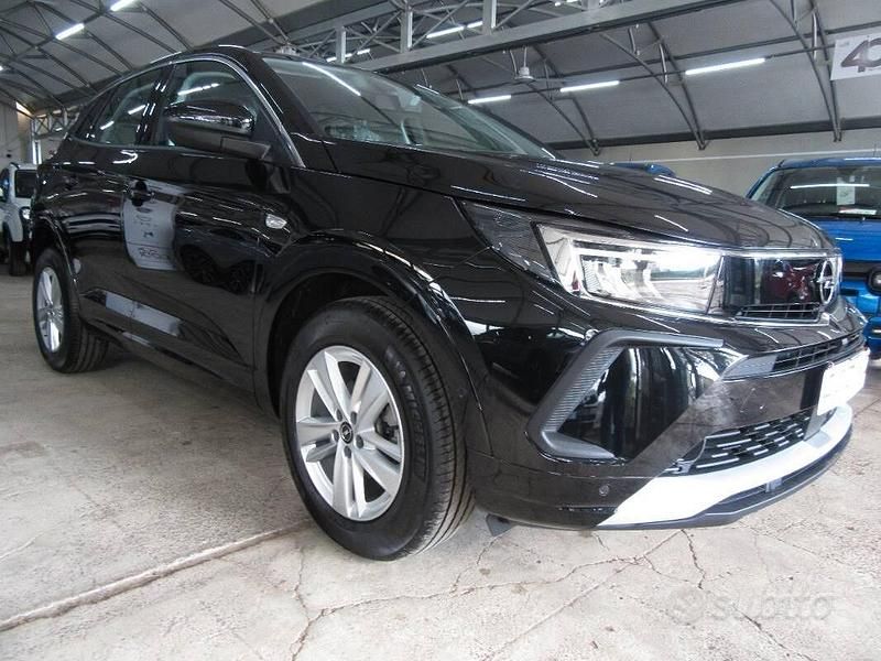 Usata 2024 Opel Grandland X S SUV | 25.900 € (Buon prezzo) - Immagine 1/4