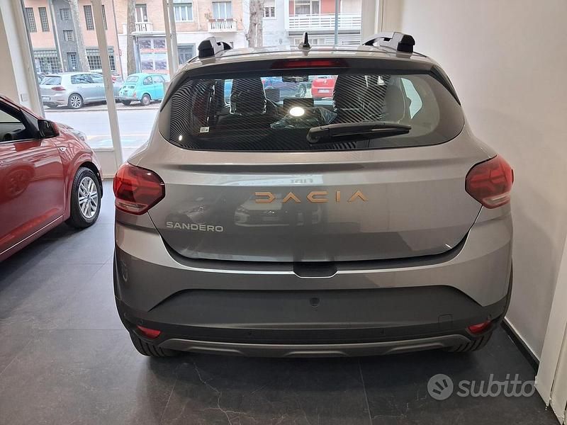 Nuova Dacia Sandero Extreme 2025 Grigio Berlina
