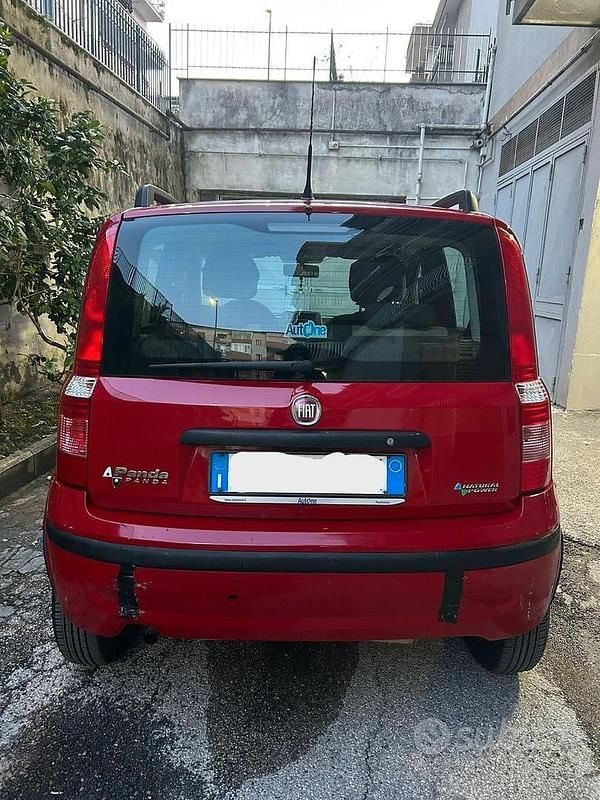 Usata Fiat Panda Dynamic 60 CV (44 kW) 2009 Rosso Utilitaria