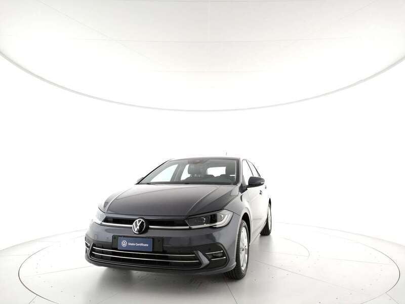 Smoky grey metallizzato Usata 2022 VW Polo Style Tre volumi | 17.500 € (Buon prezzo) - Immagine 1/4