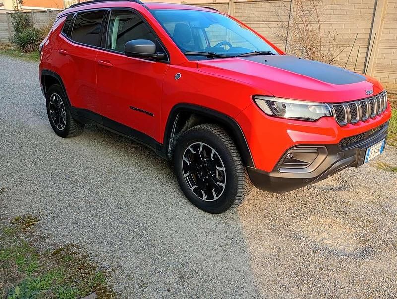 Usata Jeep Compass Trailhawk 241 CV (177 kW) 2021 Rosso SUV