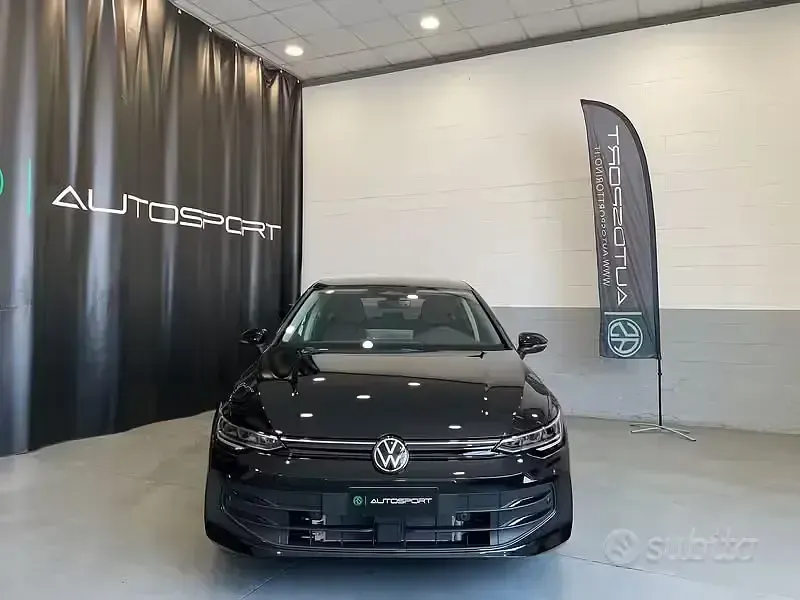 Nuova VW Golf VIII Edition 2026 Nero Berlina
