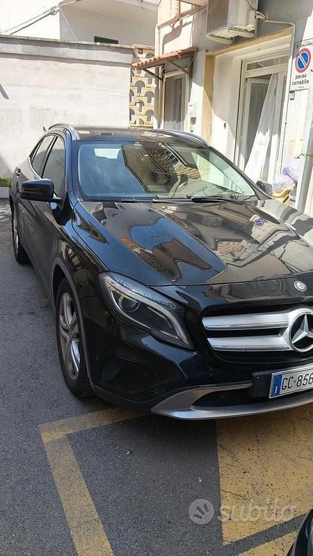 Usata Mercedes GLA220 170 CV (125 kW) 2014 Nero SUV