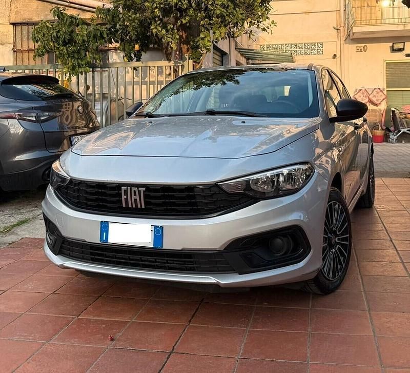 Usata Fiat Tipo 99 CV (72 kW) 2023 Grigio Berlina