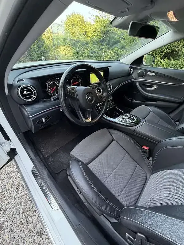 Usata Mercedes E200 Business 150 CV (110 kW) 2017 Berlina