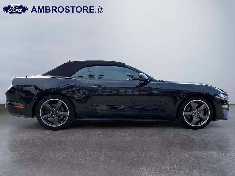 Usata Ford Mustang Convertible 450 CV (330 kW) 2023 New york black Cabrio