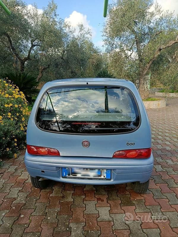 Usata Fiat 600 54 CV (39 kW) 2010 Utilitaria