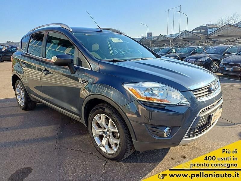 Usata Ford Kuga 136 CV (100 kW) 2010 Grigio SUV