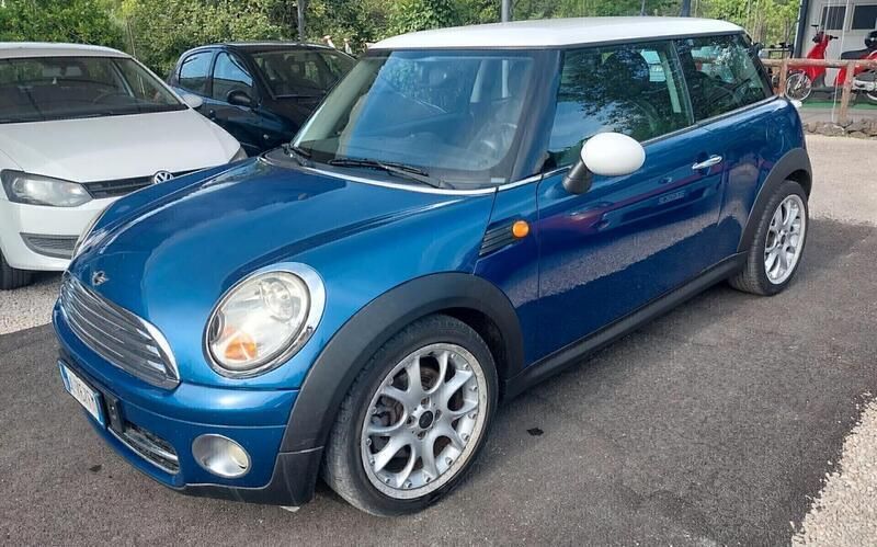Usata Mini Cooper D 109 CV (80 kW) 2007 Blu Utilitaria