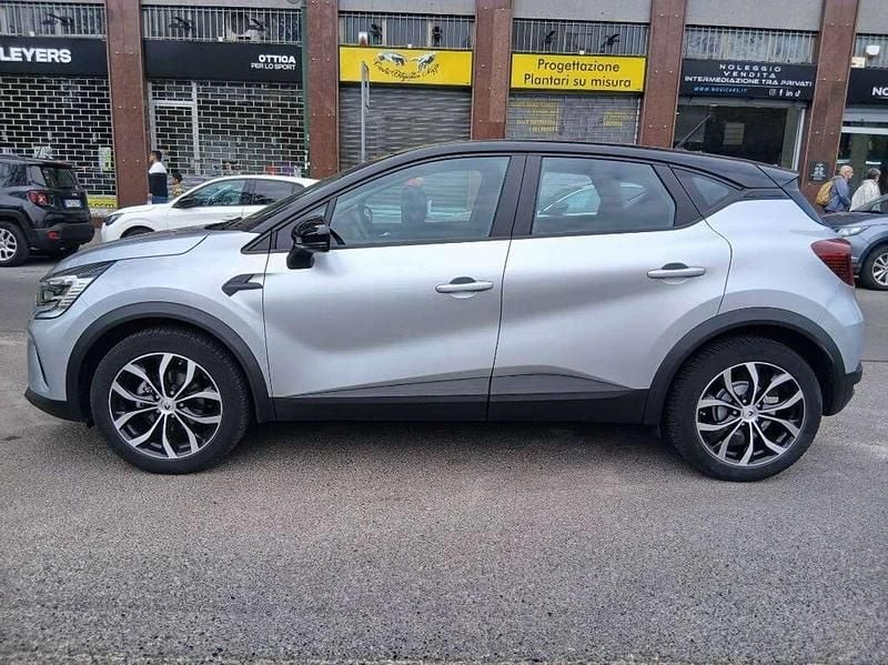 Usata Renault Captur Business 91 CV (66 kW) 2024 Bi color nero SUV