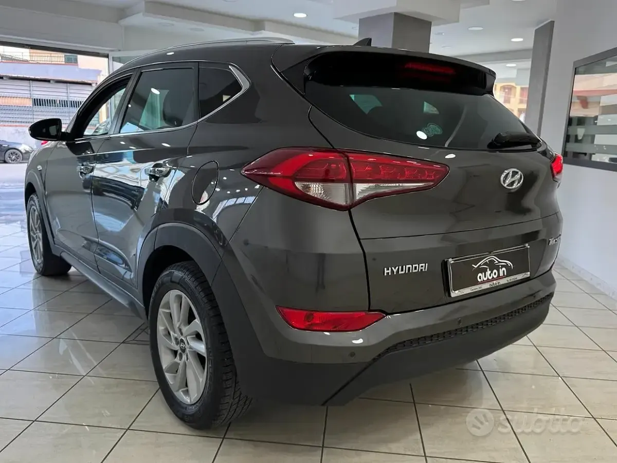 Usata Hyundai Tucson Xpossible 116 CV (85 kW) 2016 Grigio SUV