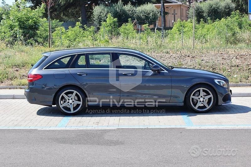 Usata Mercedes C220 Premium 170 CV (125 kW) 2016 Grigio Station wagon