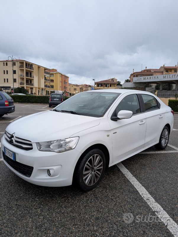 Usata 2016 Citroën C-Elysee I Tre volumi | 5200 € (Buon prezzo) - Immagine 1/4