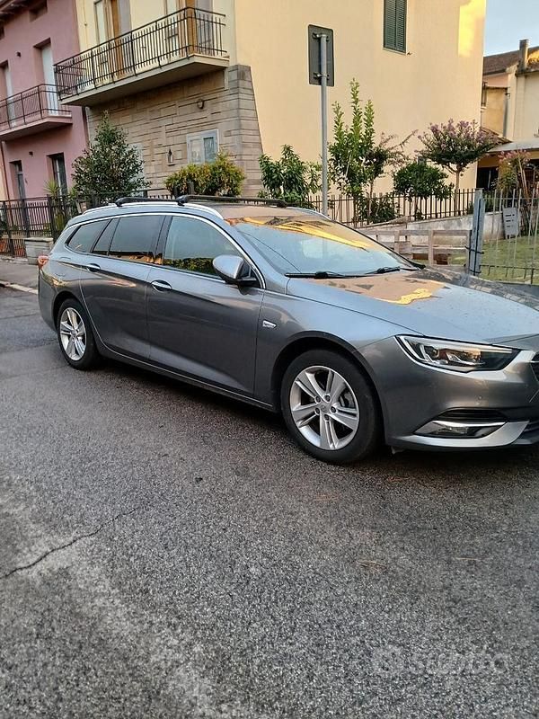 Usata 2018 Opel Insignia Station wagon | 12.000 € (Cara) - Immagine 1/4
